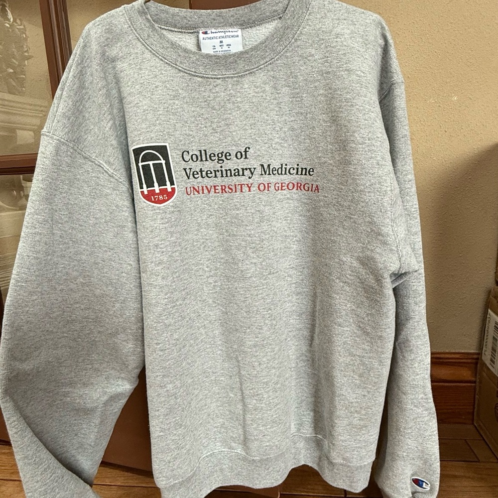 Champion Gray College of Veterinary Medicine Sweatshirt